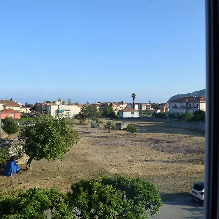 Casa Ligure Ristrutturata 80m2 * דיאנו מרינה