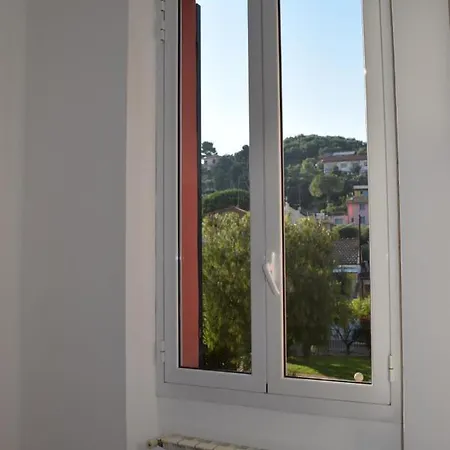 Casa Ligure Ristrutturata 80m2 * דיאנו מרינה
